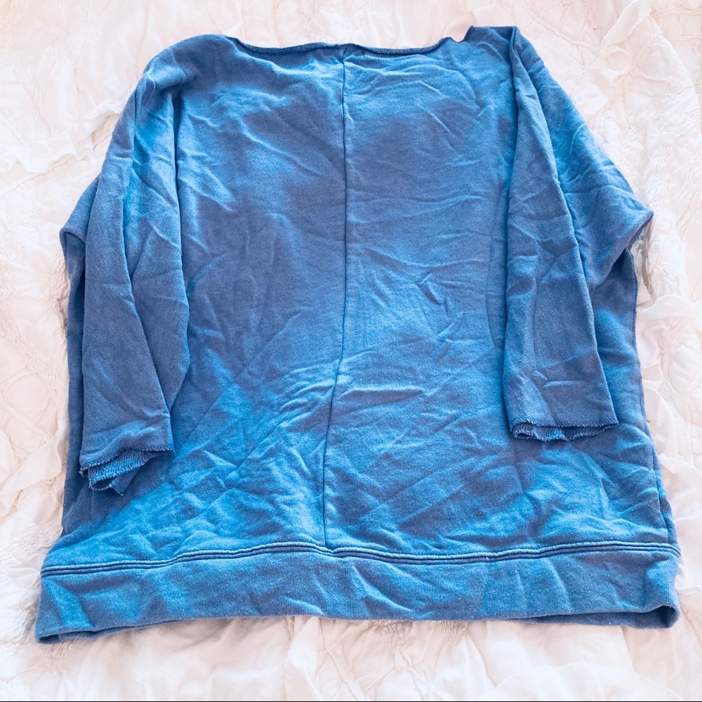 Gap Graphic Sweatshirt - Picture 3 of 4